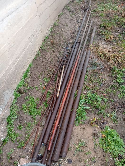 Ёмкость для расствора , железные трубы, железный каркас для стола