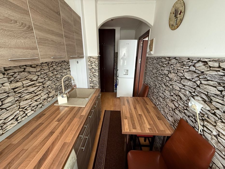 Închiriez Apartament/ 2 camere / Micro 3