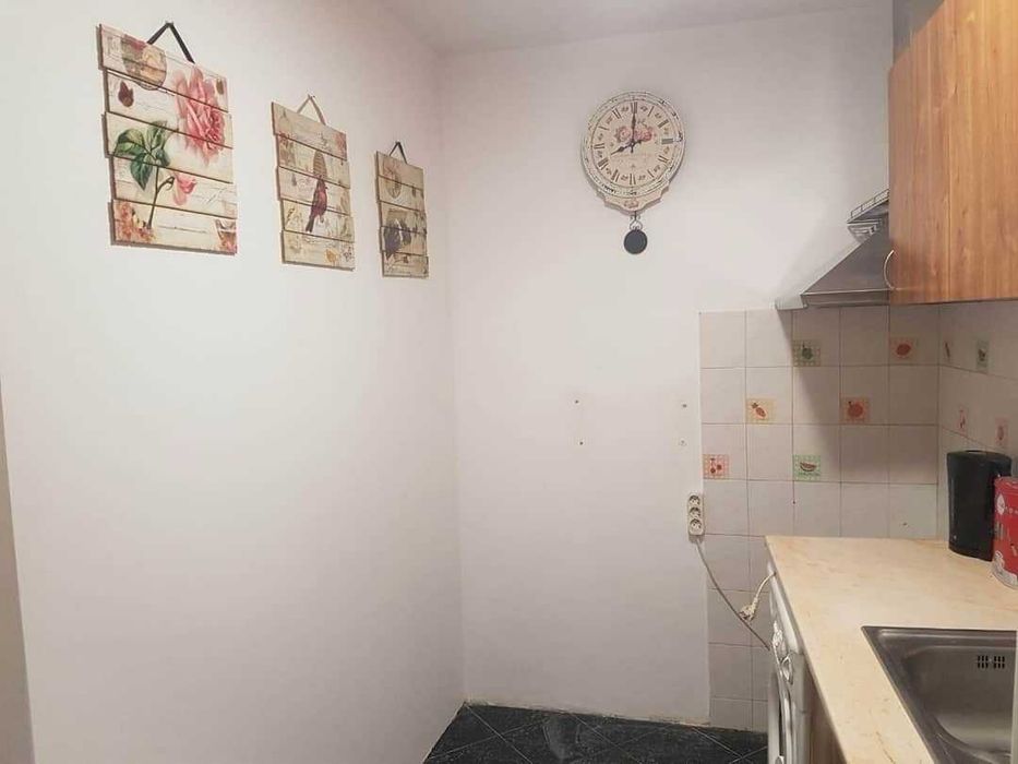 Дава се под наем Четиристаен апартамент в Варна, Общината - 15 кв.м за 204 € - Снимка #5