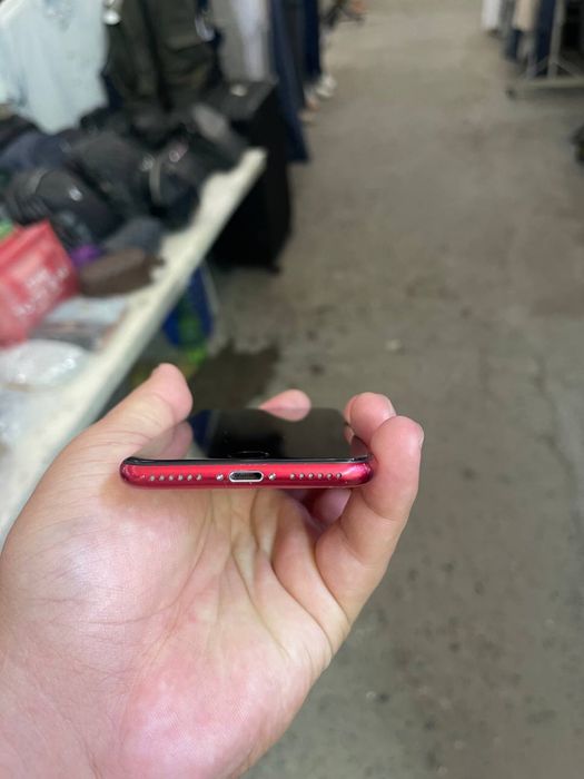 iphone se 2020. 64/81