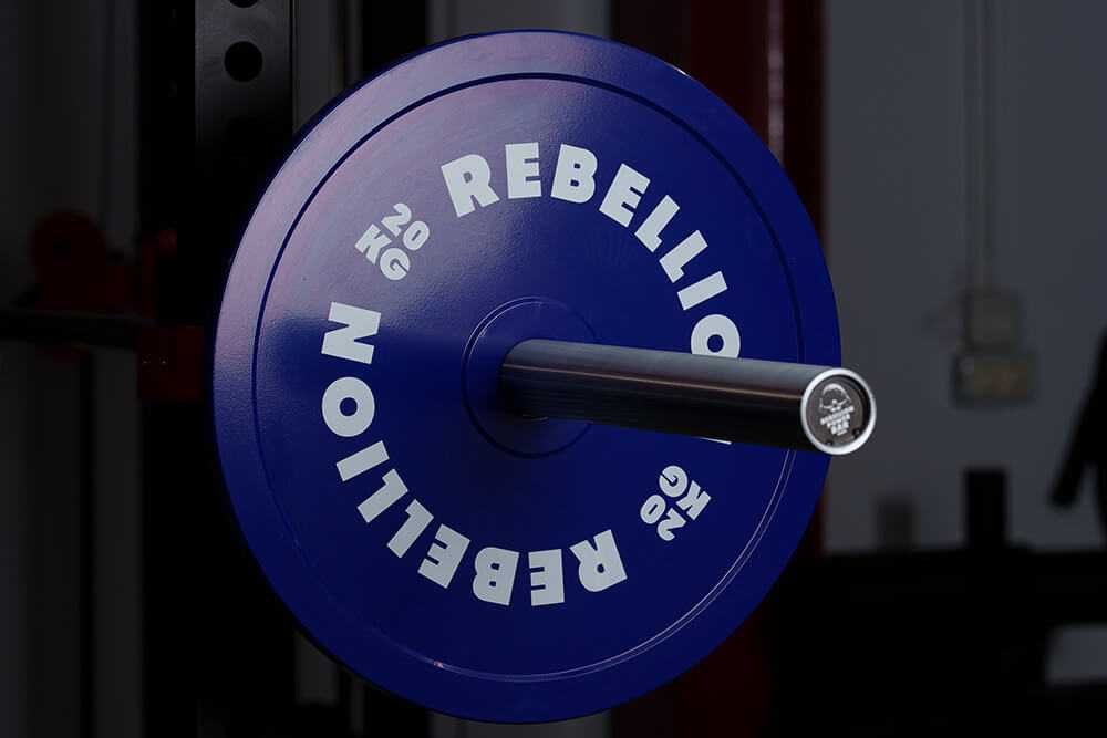 Set Powerlifting 327,5 kg – discuri calibrate IPF + bară 20 kg