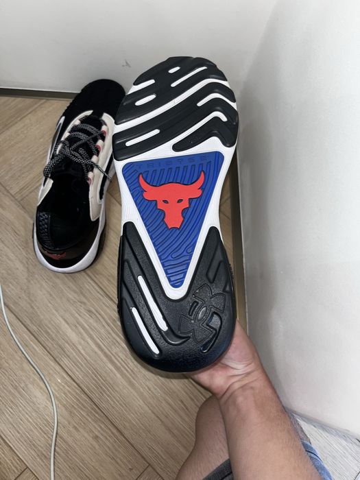 Under Armour кроссвки