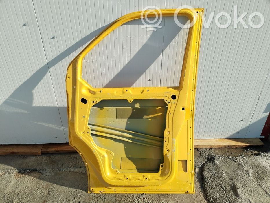 Usa dreapta fata VW Transporter/Multivan/Caravelle, 2003, 2004, 2005, 2006, 2007, 2008, 2009, 2010, 2011, 2012, 2013, 2014, 2015, 2016, 2017, 2018, 2019.
