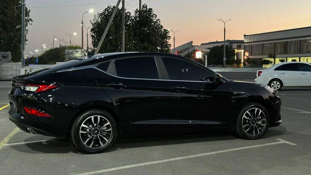 JAC J7 boshang'ich to'lov bilan