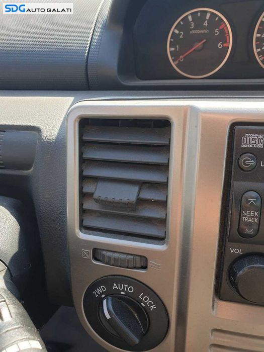 Grila Gura Grile Guri Ventilatie Aerisire Bord Centrala Stanga Nissan X Trail T30 2000 - 2007 [Q4284]