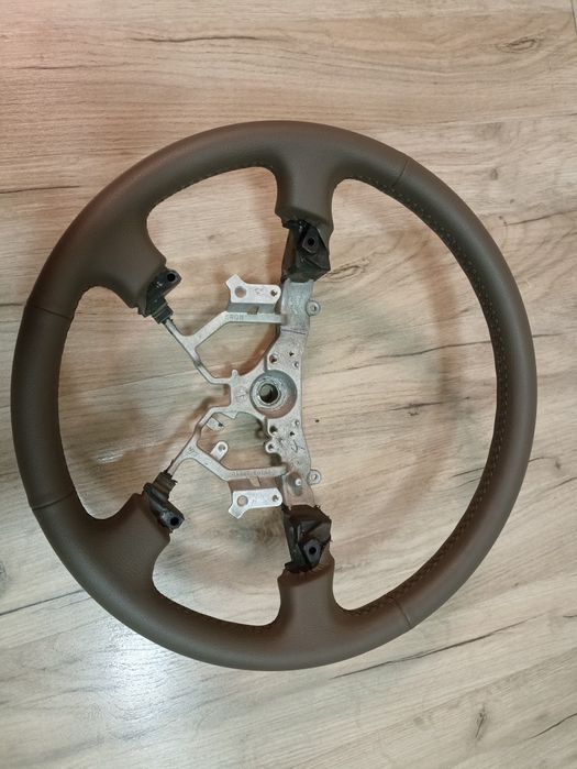 Продам руль Тойота Ленд Крузер
