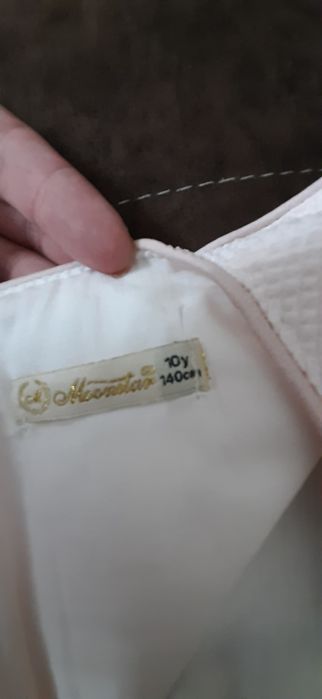 Продам школьные брюки и пиджак,и платья