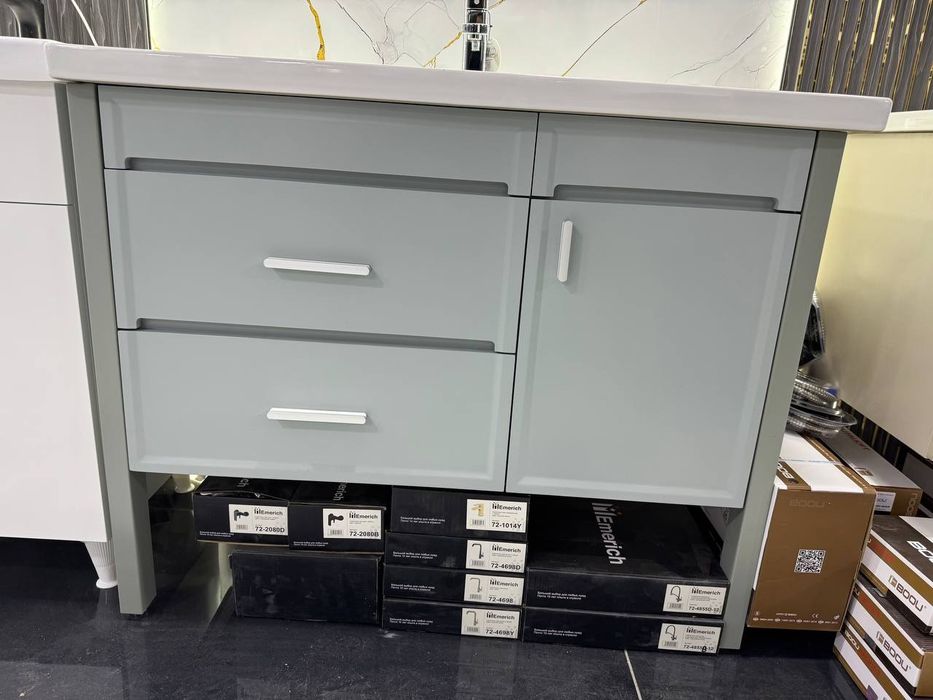 Osma rakvina shkafli