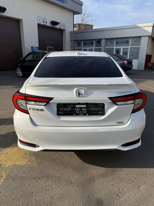 Honda crider / (2025) / 1 turbo /