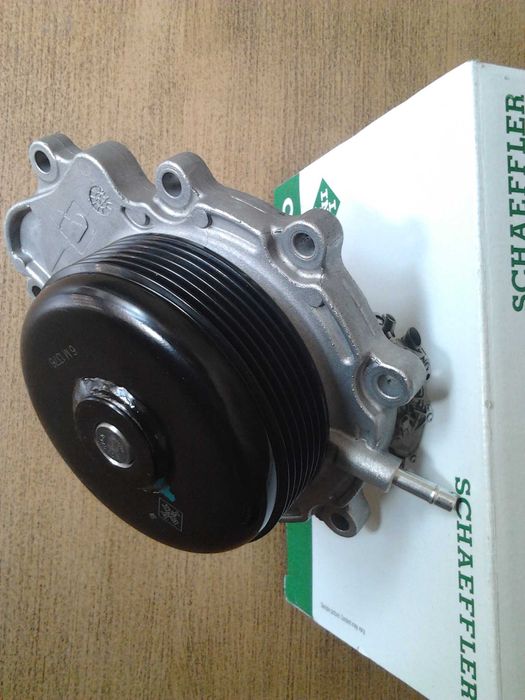 Водна помпа МЕРЦЕДЕС