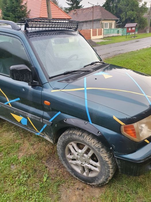 Mitsubishi Pajero pinin