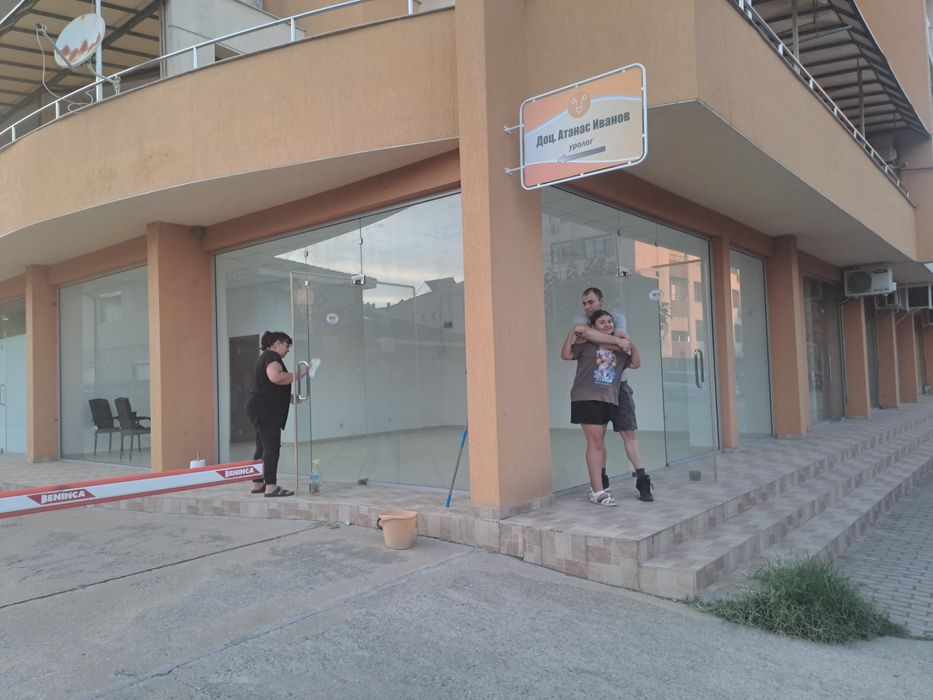 Дава се под наем Офис в Димитровград - 100 кв.м за 132.6 € - Снимка #1