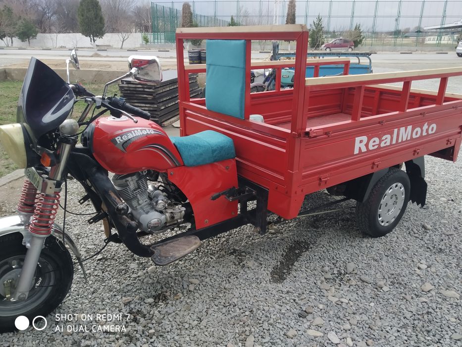 Real moto sotiladi