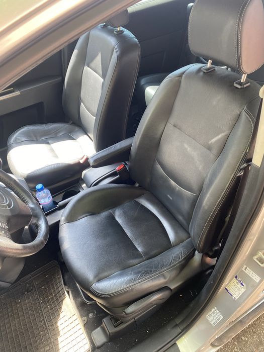 Мазда 5 на части 3 броя Mazda 5 na chasti авточасти за Мазда