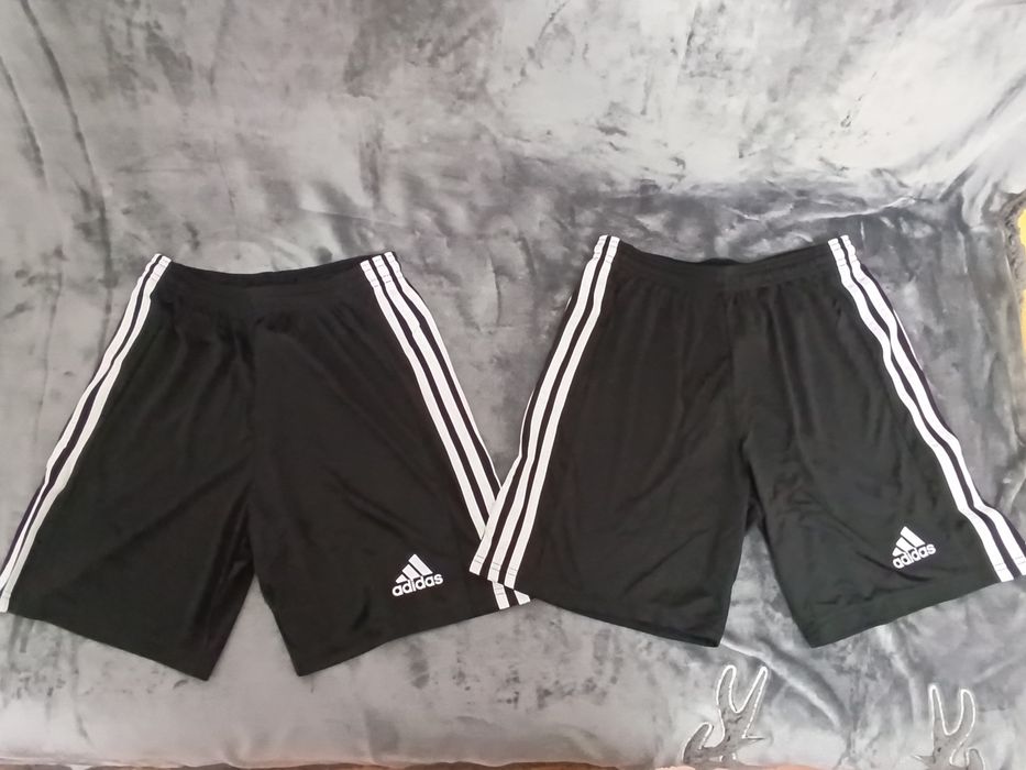 Bermude fitness Adidas noi
