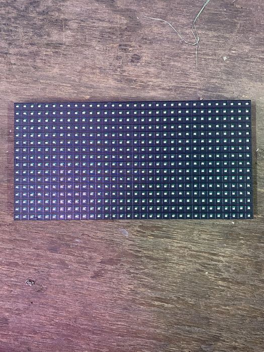 Бегущая строка . Лед экран.