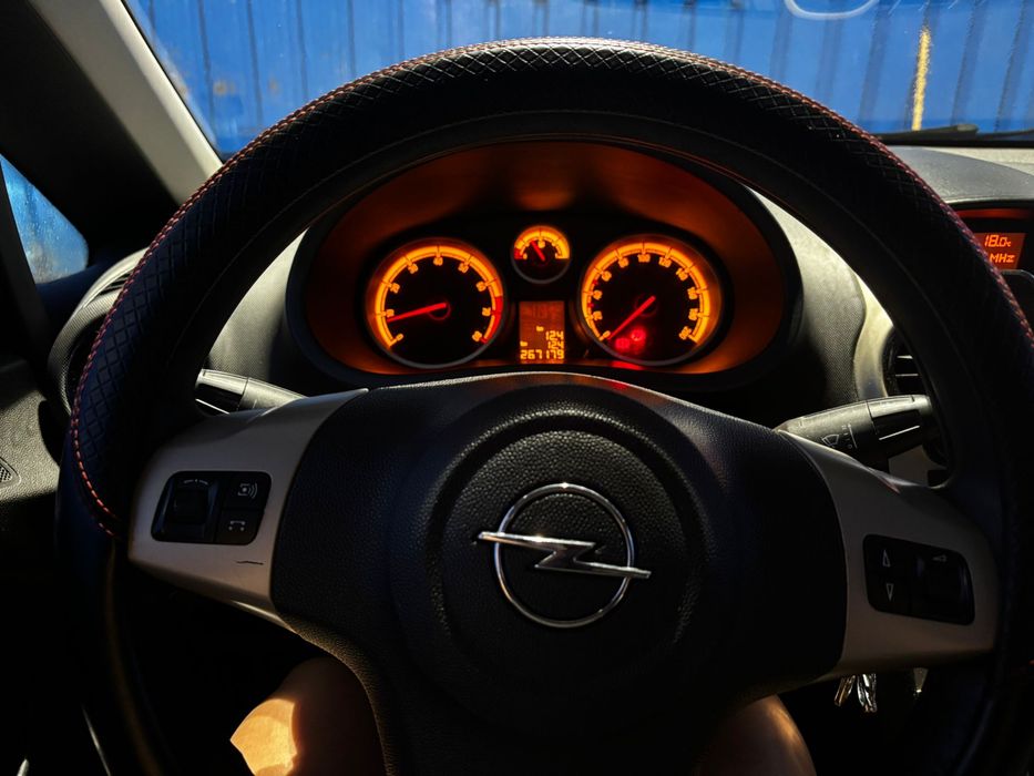 Opel Corsa 1.2 + GPL