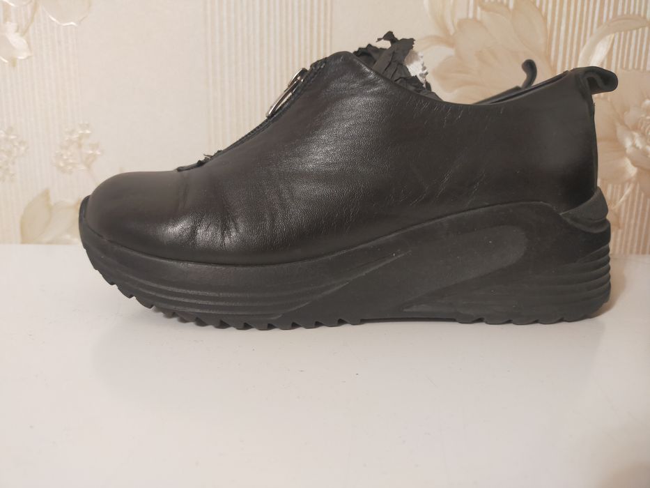 Продам туфли ( платформа)