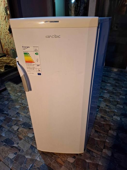 Racitor  /  Combină Frigider Congelator