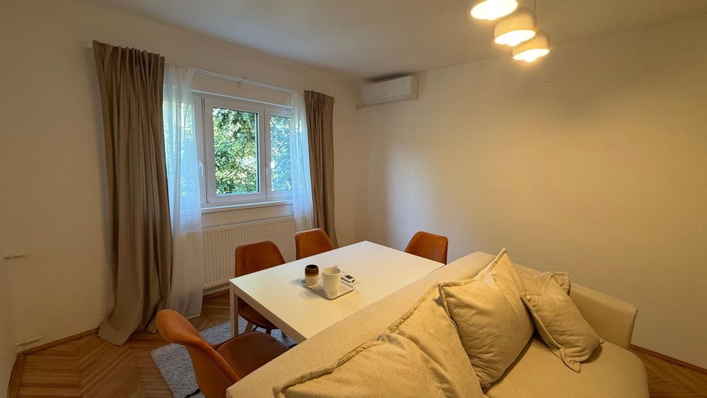 Proprietar, închiriez apartament cu 3 camere in zona Baba Dochia
