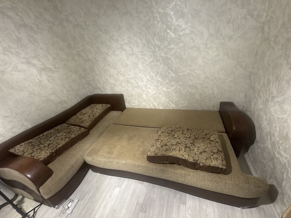 Продам диван белорусский самовывоз