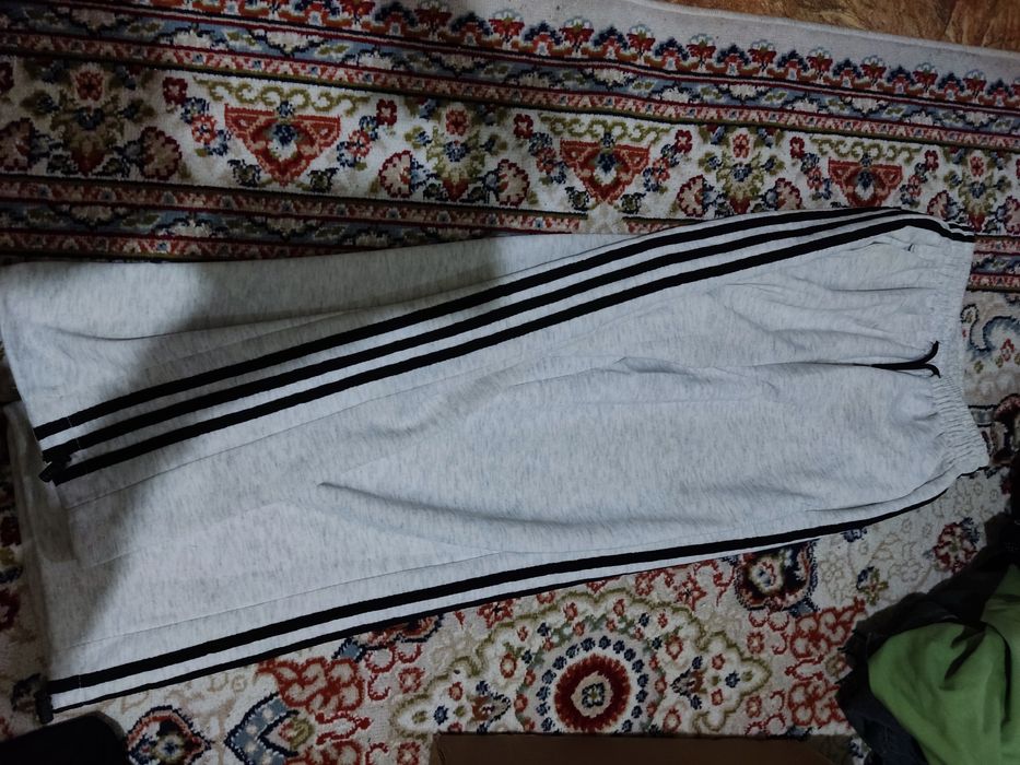 Продам женский трико.