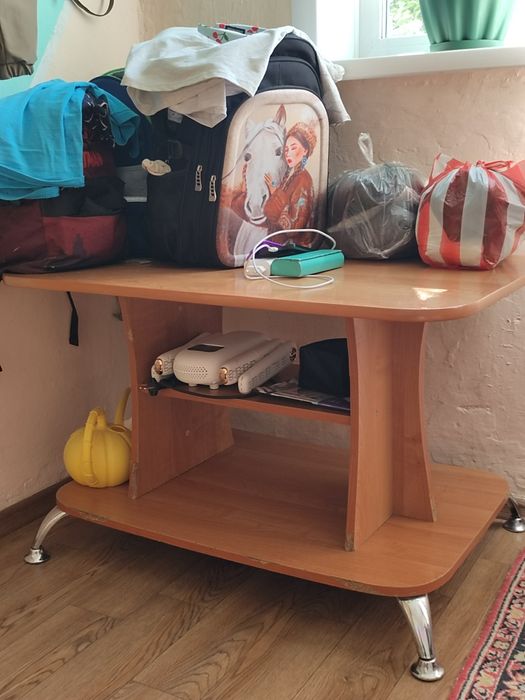 Журнальный сол 2000тг