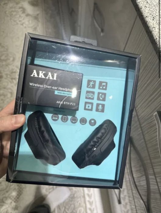 Casti muzica fara fir Akai noi