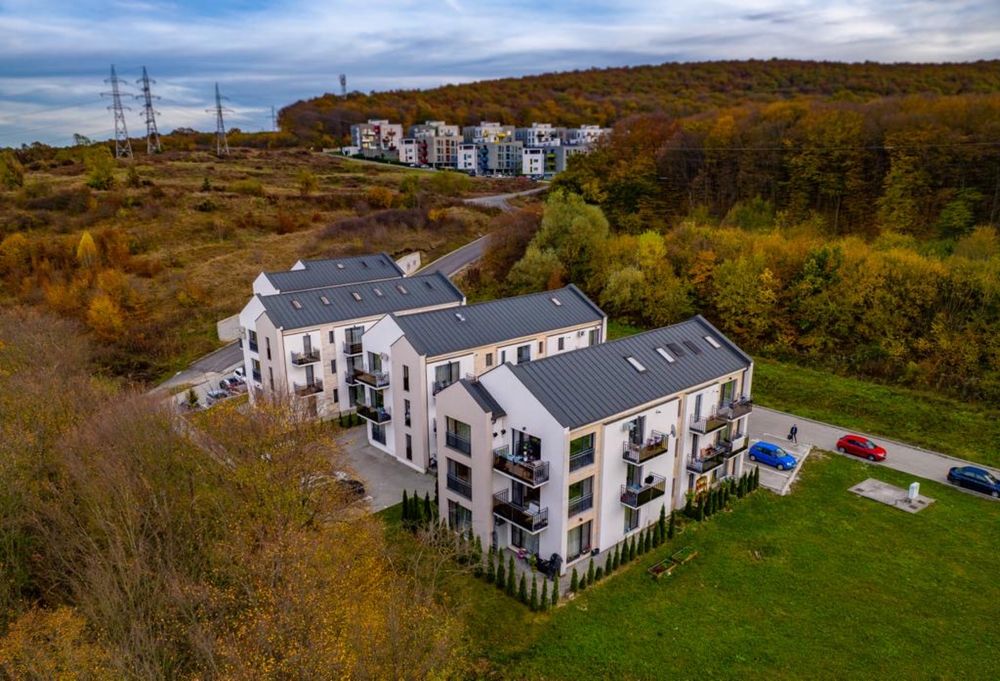 Apartament cu 3 de camere de inchiriat