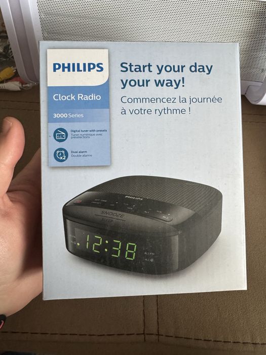 Кареоке колонка, лампа и радио часовник