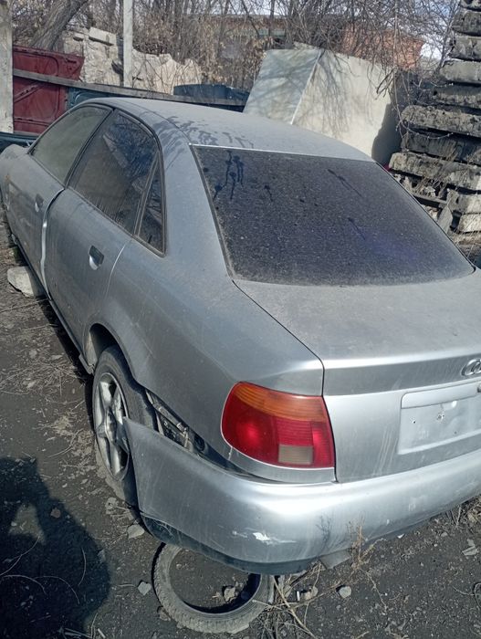 Продам на запчасти Ауди А4