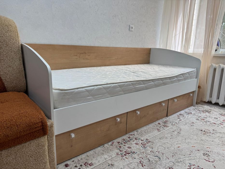 Продам детскую кровать