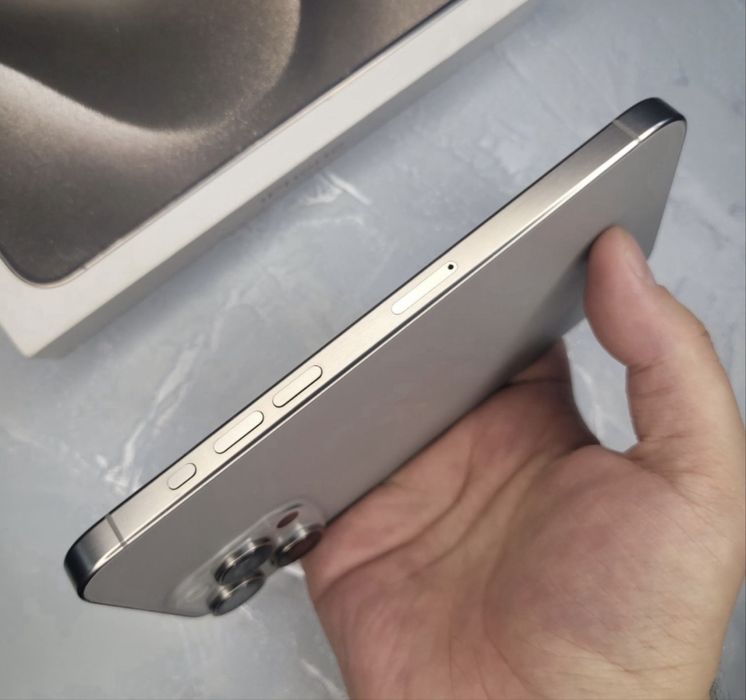 Iphone 15 pro max продается отличное состояние