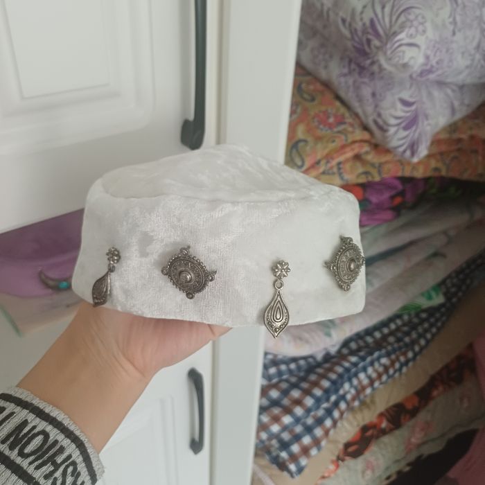 жакет тақиясымен кажекей