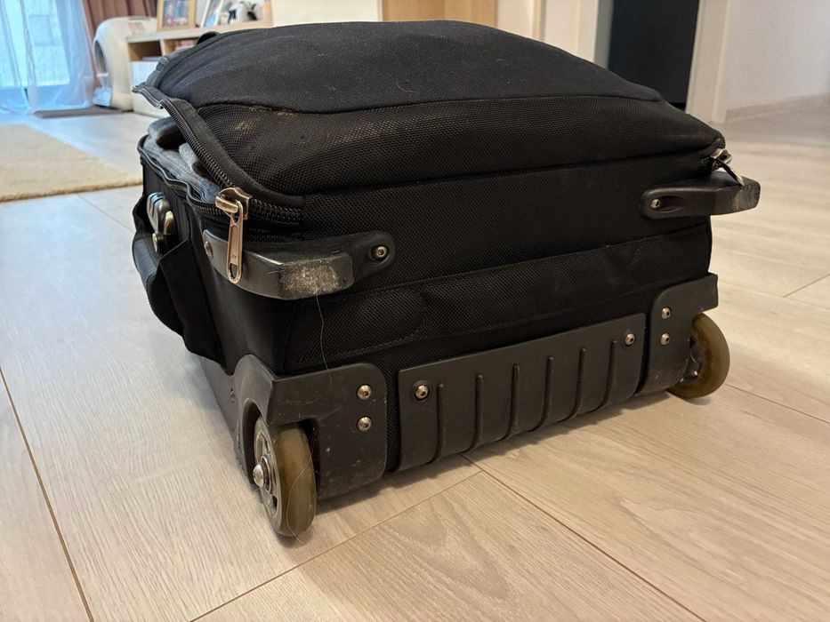 Think Tank  V3.0 Troller Foto Negru