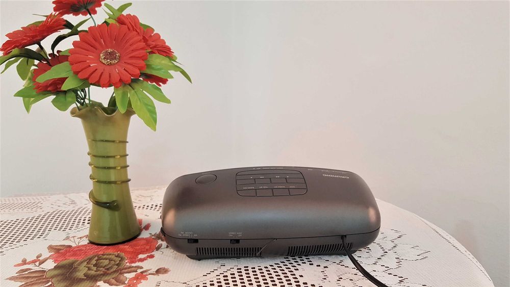 Radio stereo cu ceas Grundig Sonoclock 350