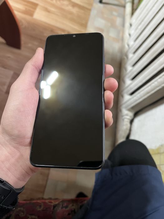 Продам Tecno Spark 10 8/128 gb