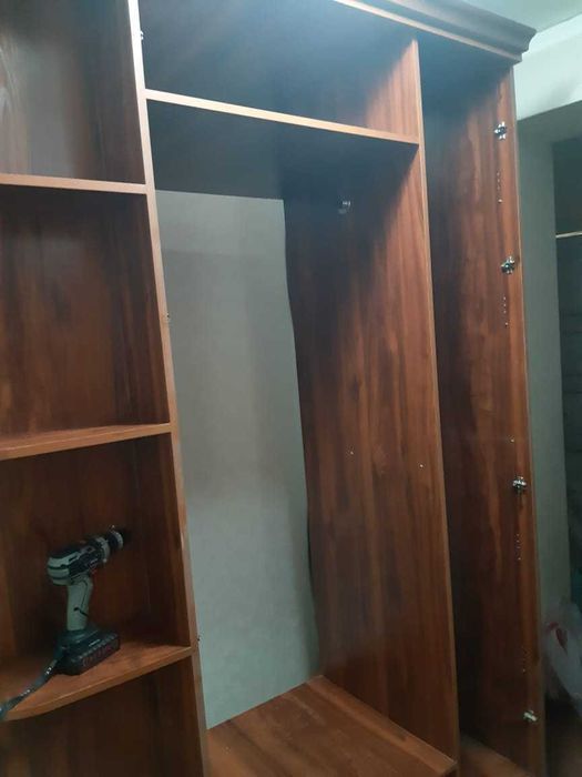 Продам шкаф для одежды