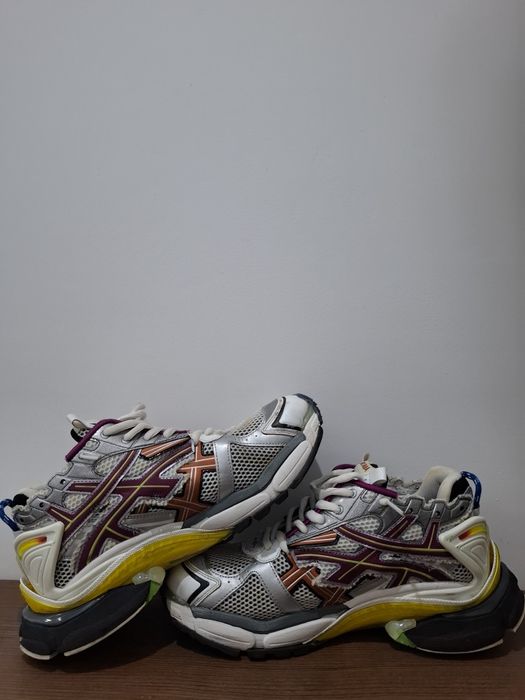 Balenciaga runners