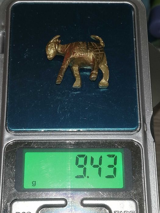 Бронзови фигурки