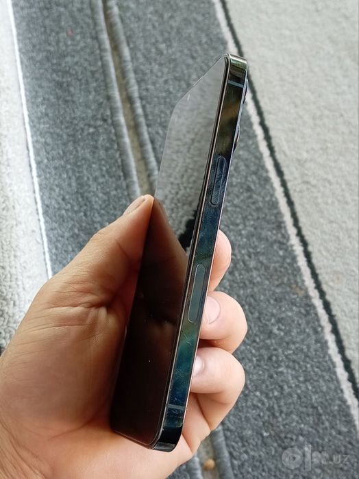 IPHONE 13 PRO holati ideal karobka dakumenti bor xotirasi 128 ta o