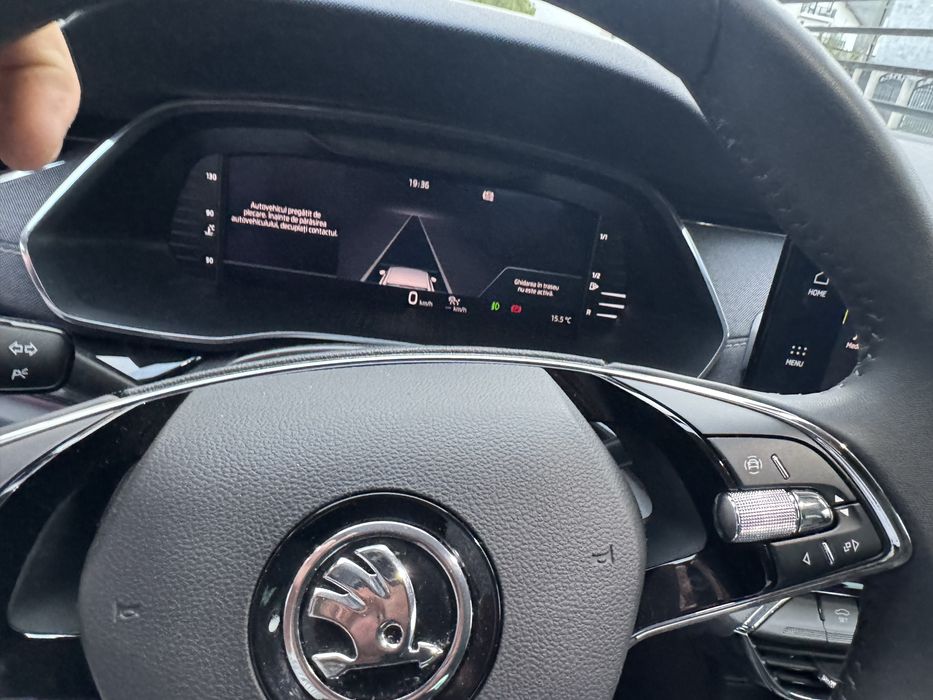 SKODA Octavia 2024 — imagine 5