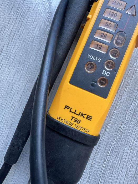 Aparat Fluke T90