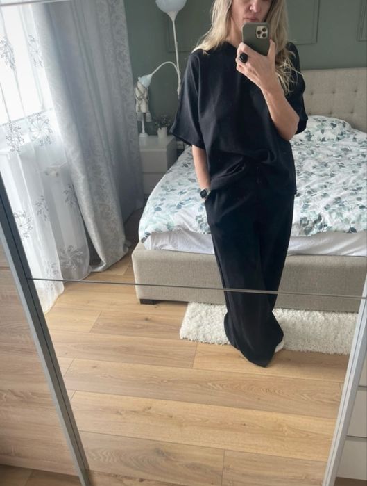 Costum 2 pieces lejer si elegant