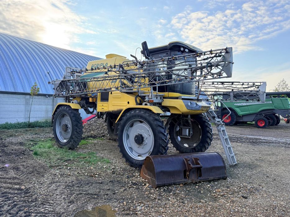 Masina erbicidat Agripla