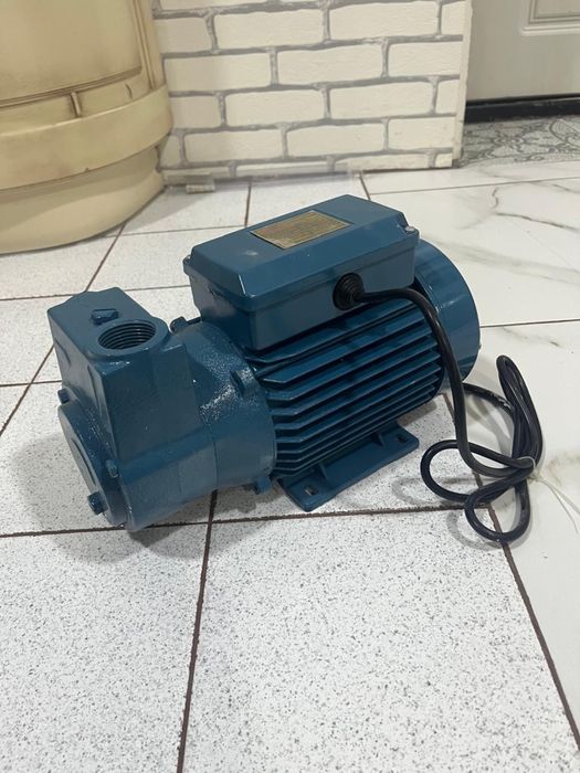 Насос водяной новый помпа