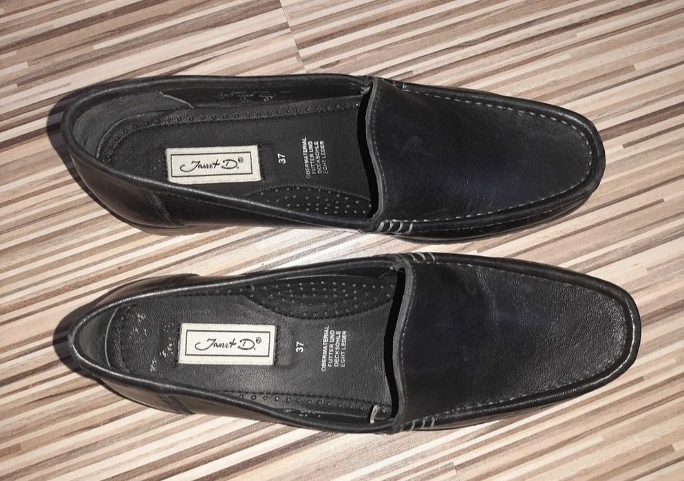 Pantofi noi piele Janet D. mărime 37.