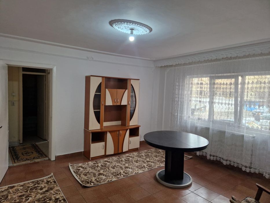 Apartament de închiriat