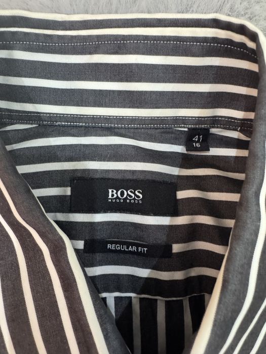 Мъжка риза BOSS. Размер L