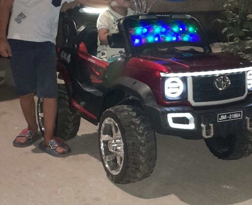 Мoшина елекртоный Tayota